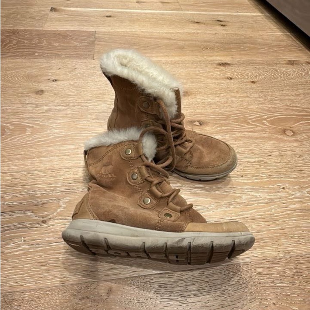 Tan Sorel Fur-Lined Winter Boots